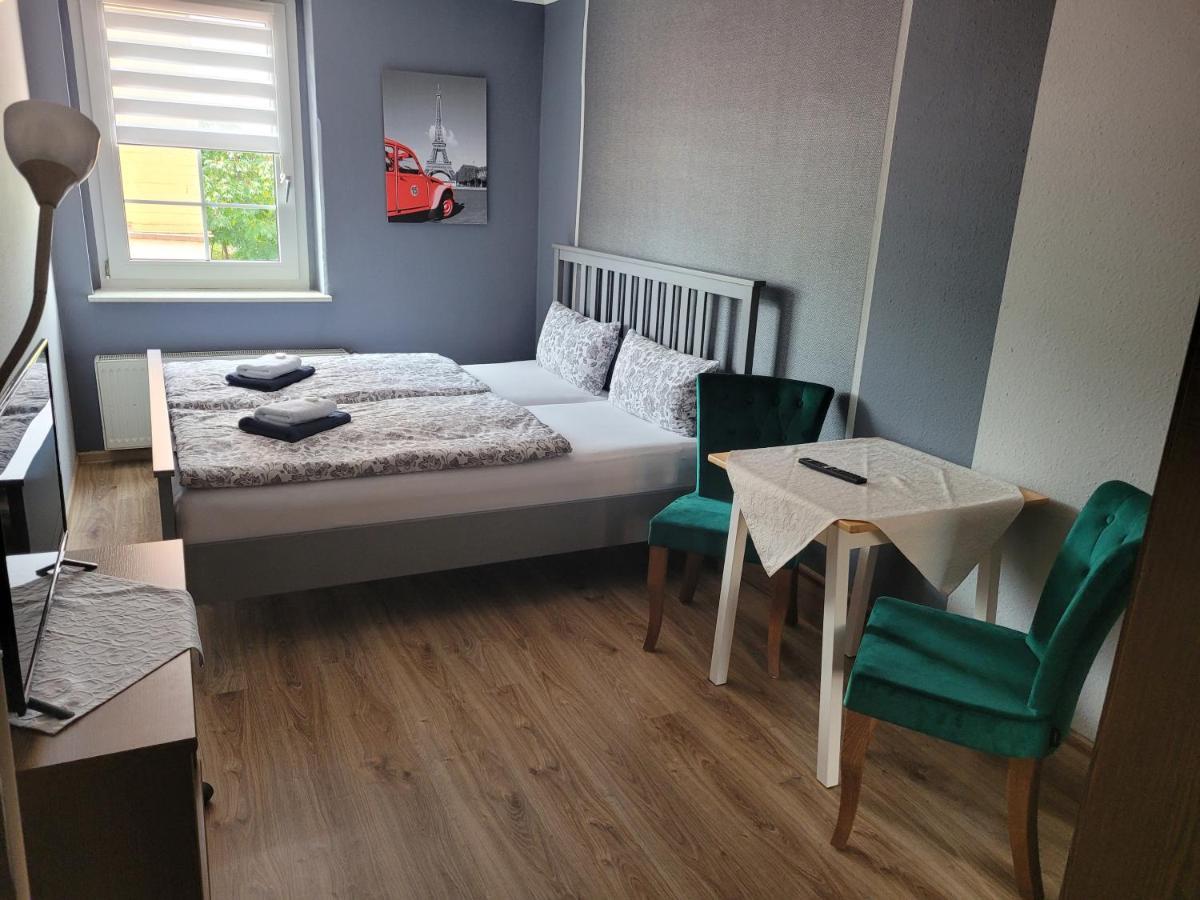 Hotel Und Pension Al Dente Nunchritz Extérieur photo