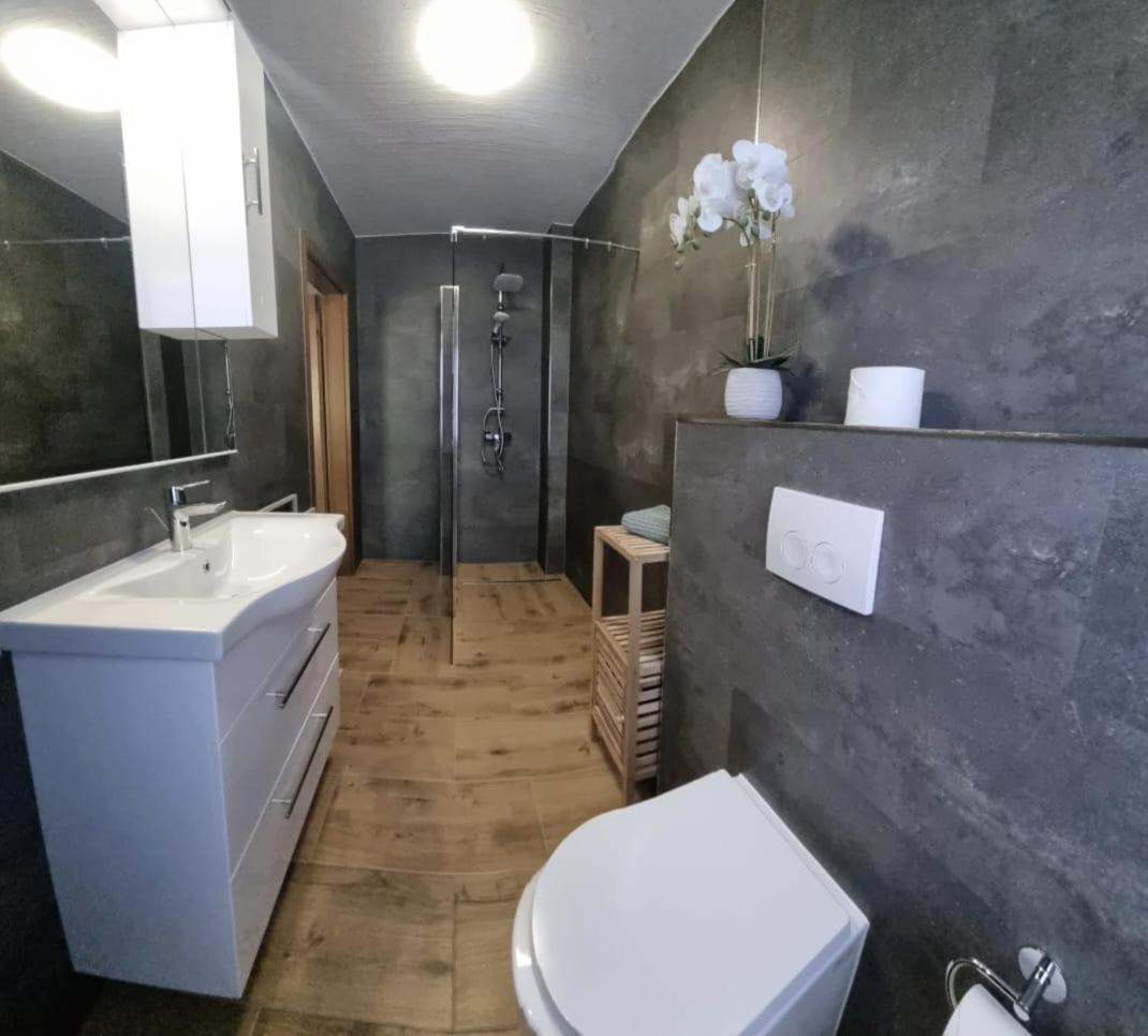 Hotel Und Pension Al Dente Nunchritz Extérieur photo